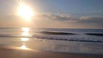 Beach nearby, sun loungers