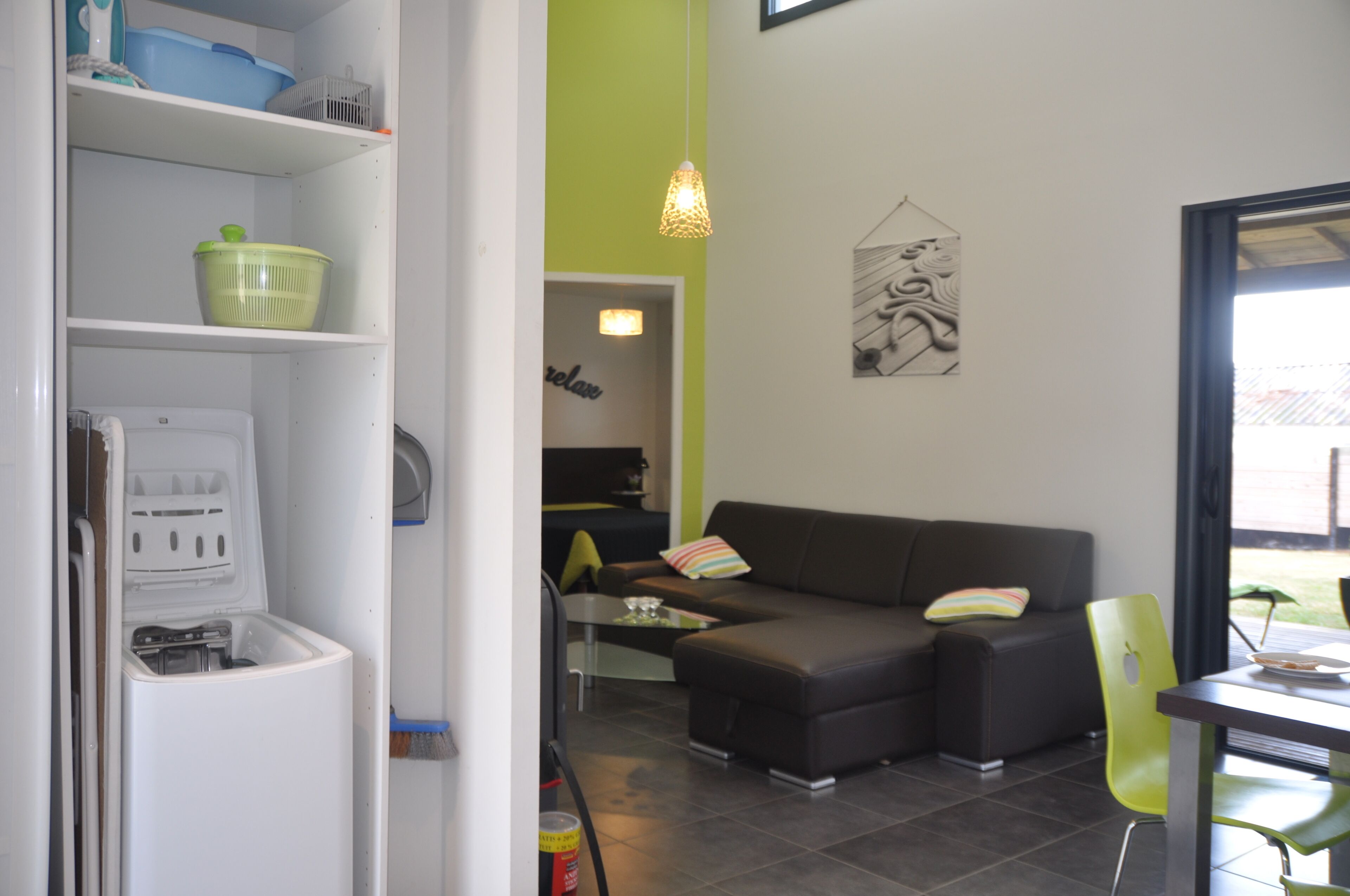 Televisie en een open haard