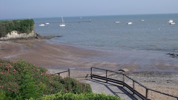 Vlak bij het strand