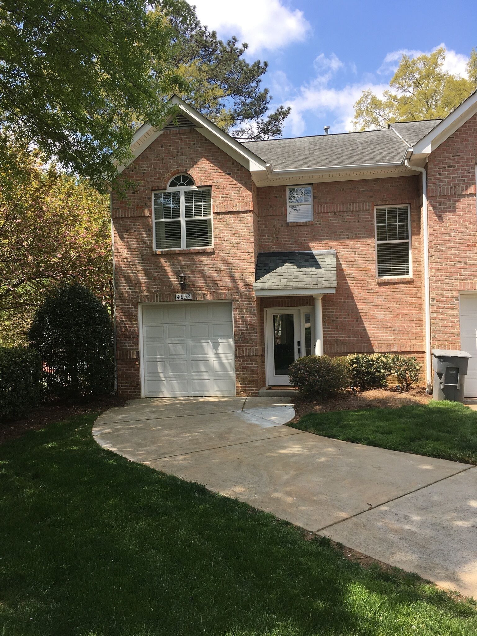 Hunter Crest Lane in desirable area