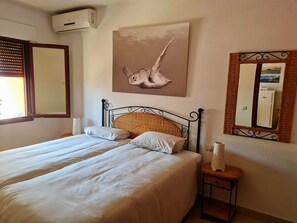 1 Schlafzimmer, Bügeleisen/Bügelbrett, Reisekinderbett, kostenloses WLAN