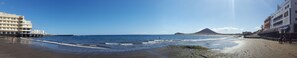 Na praia, toalhas de praia 