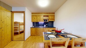 Fridge, microwave, dishwasher, coffee/tea maker - Pracondu 1 203 - OUTDOOR & FUN  apartment 6 pers (Haute-Nendaz)