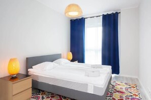 1 bedroom, iron/ironing board, travel cot, WiFi - Rondo Wiatraczna Bright Apartment | Parking | Bath (Warszawa)