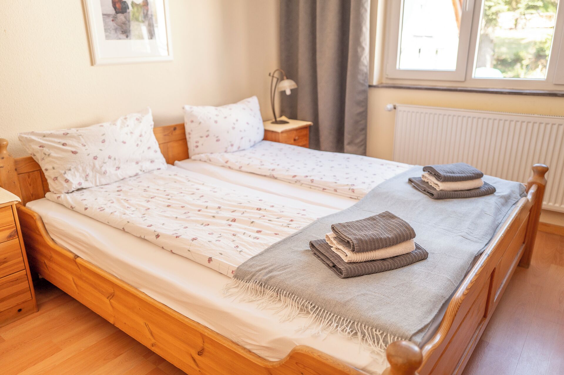 2 bedrooms, iron/ironing board, travel cot, WiFi