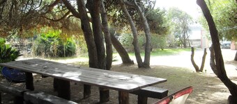 Appartamento Calliope 4 pax, al primo piano con vista sulle vigne e sul mare.