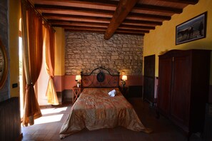 1 bedroom, iron/ironing board, WiFi, bed sheets - Country Resort Rubino with shared swimming pool  (Rignano sull'Arno)