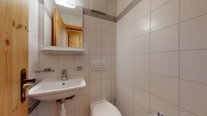 Bathtub