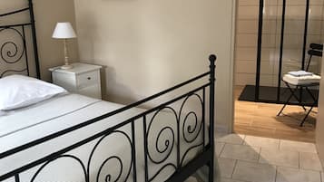 1 chambre, fer et planche Ă  repasser, lit parapluie, Wi-Fi gratuit