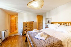 1 soverom, reiseseng for barn, wi-fi (inkludert) og sengetøy