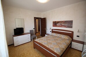 1 bedroom, internet - Miramare 2 appartamento trilocale in complesso residenziale (TAGGIA)