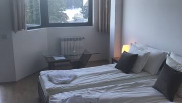 1 bedroom, free WiFi, bed sheets