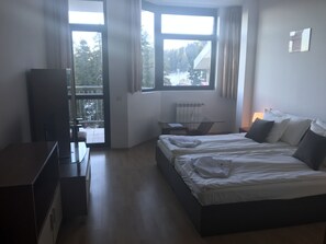 1 quarto, Wi-Fi de cortesia, roupa de cama