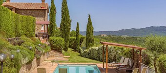 CASA BAIOCCO 9 - PRIVATE VILLA WITH HEATED POOL AND JACUZZI