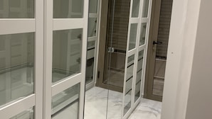 5 habitaciones y caja de seguridad en la habitación 