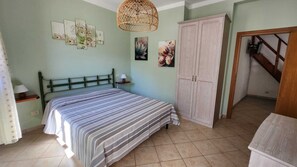 3 bedrooms, travel crib, free WiFi