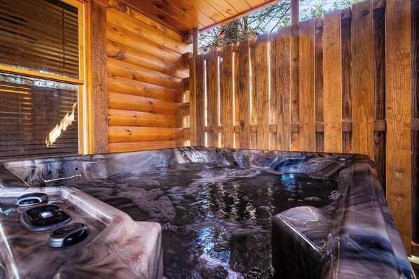 Indoor spa tub