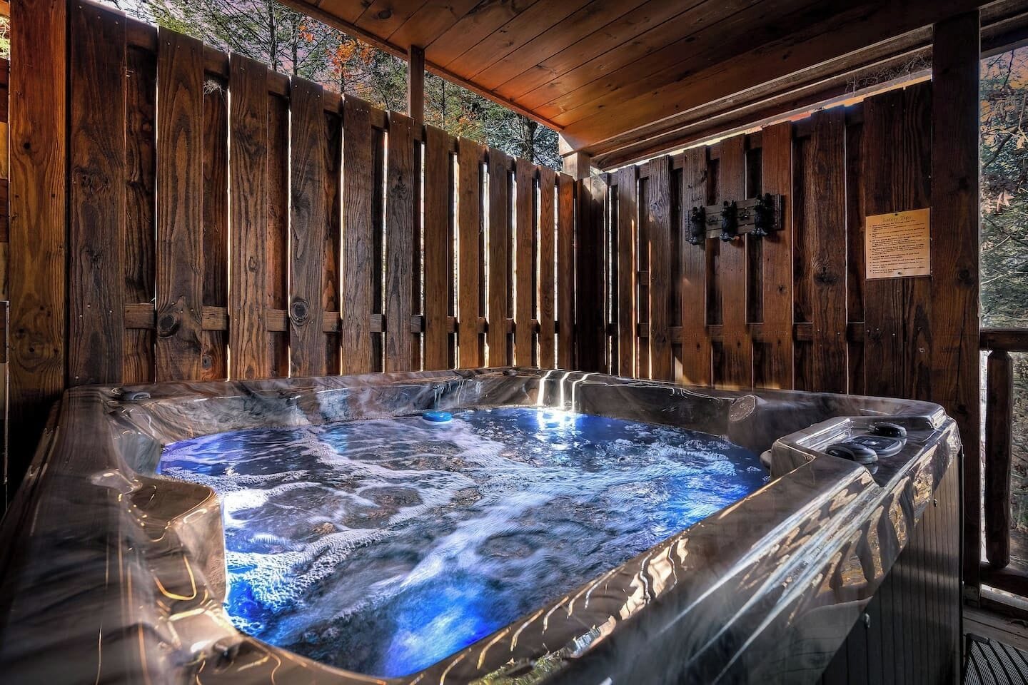 Indoor spa tub