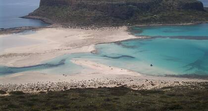 Offer in May: only EUR 59 per day. Everything is blooming, bathing weather, but not too hot!