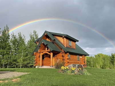 Beautiful upscale retreat for travelers who value beauty and seclusion.