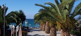 Sea view villa 5 mins from the beach with large private shared pool