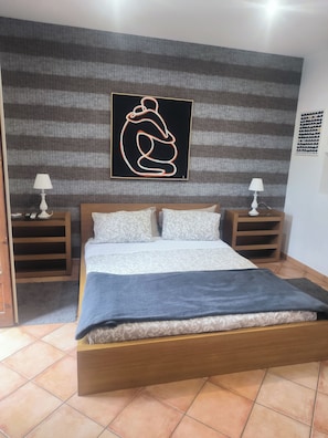 2 chambres, fer et planche Ă repasser, Wi-Fi gratuit, draps fournis