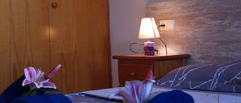 4 bedrooms, free WiFi, bed sheets