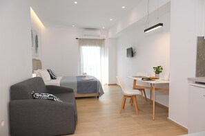 1 chambre, fer et planche à repasser, Wi-Fi, draps fournis