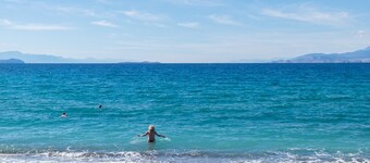Studio on the sunset beach