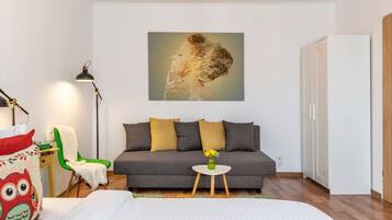 1 camera, una scrivania, ferro/asse da stiro, Wi-Fi