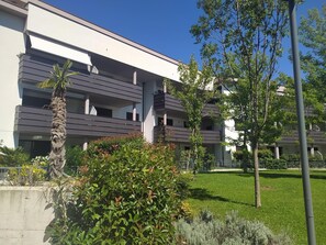 Esterni