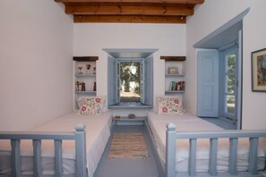 3 chambres, fer et planche à repasser, Wi-Fi gratuit, draps fournis