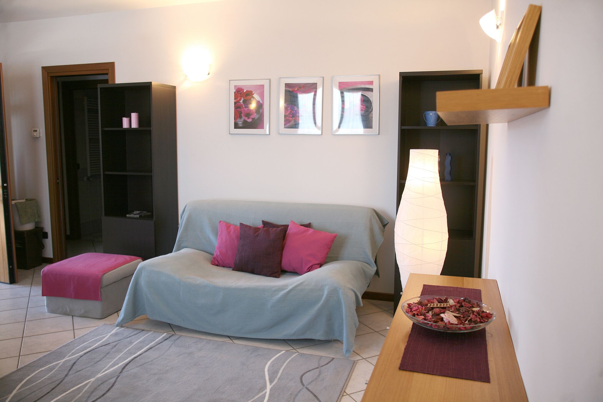 电视、桌上足球