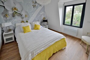 3 chambres, fer et planche à repasser, Wi-Fi gratuit