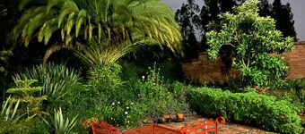 AWESOME COUNTRY VILLA LA SOLANA IN METRO QUITO