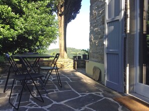 Outdoor dining - Apartment in old farmhouse, just 6 km away from Anghiari, between Tuscany and Umbria (Anghiari (AR))
