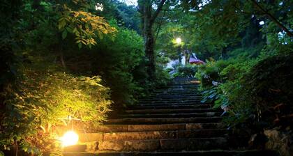 Shukubo Kansho-in Temple Sanrakuso