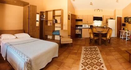 Lake of the Hills Cottage - Sleeps 4