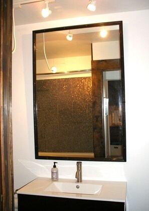 Hair dryer, towels