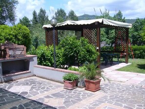 屋外ダイニングエリア