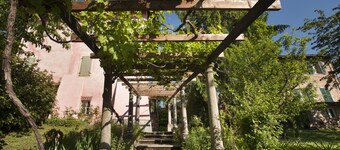 Hill of Alba / Langhe / Roero- Romantic historic home- 7 nights special offer