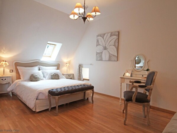 6 bedrooms, free WiFi