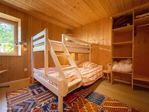 2 bedrooms, free WiFi