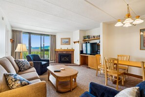 TV, fireplace, DVD player