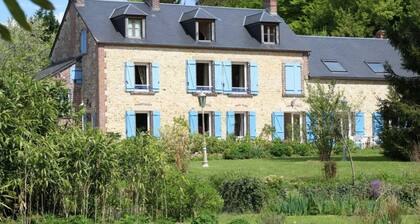 Charming duplex in the heart of Pays des haras with peaceful garden and WiFi