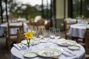 Banquet hall - Las Mercedes Lodge is property located in the mountains sourrounding Cali. (Cali)