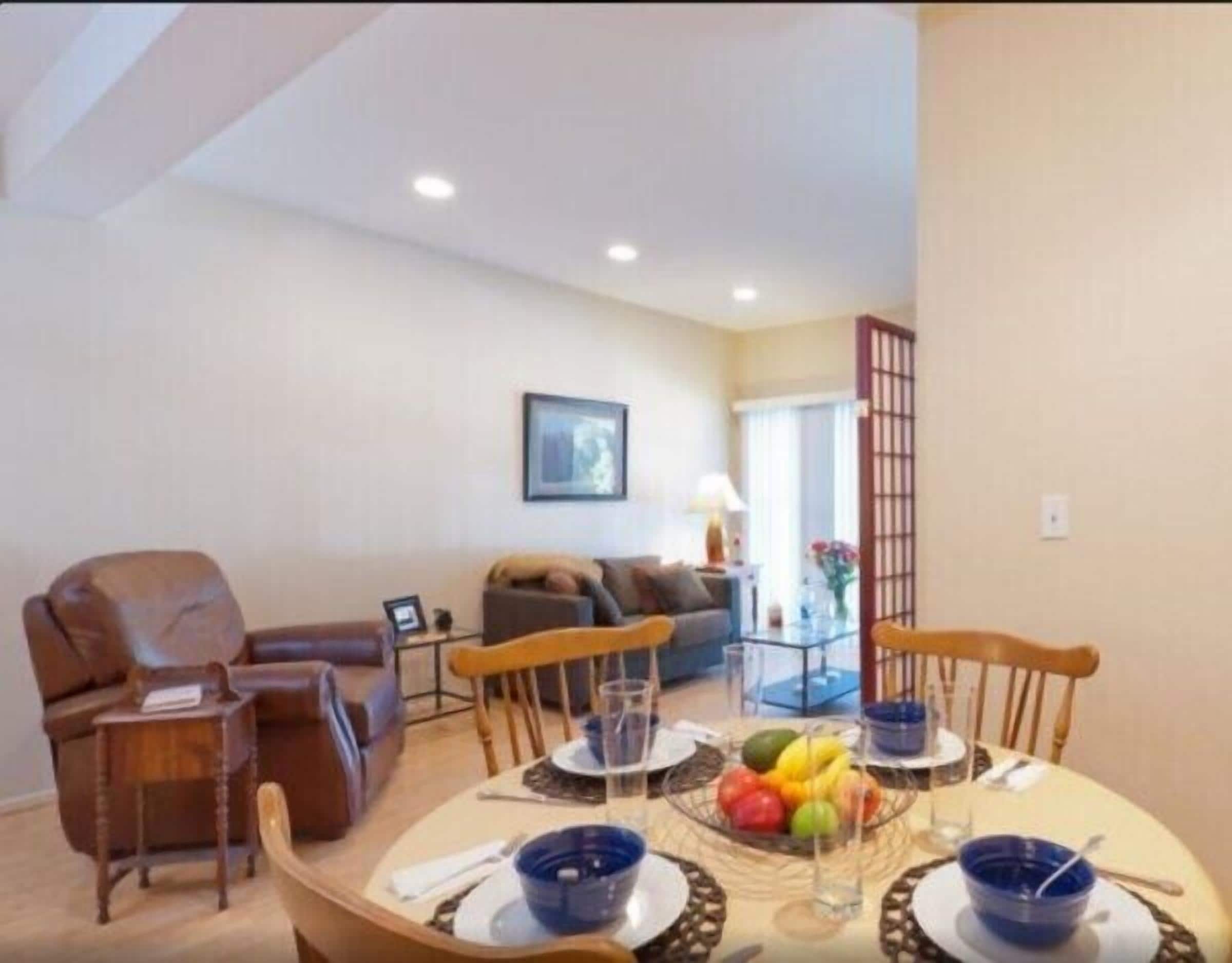 Private Condo - Walk to UCLA - Resort Style Living