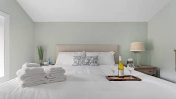 1 bedroom, iron/ironing board, free Internet