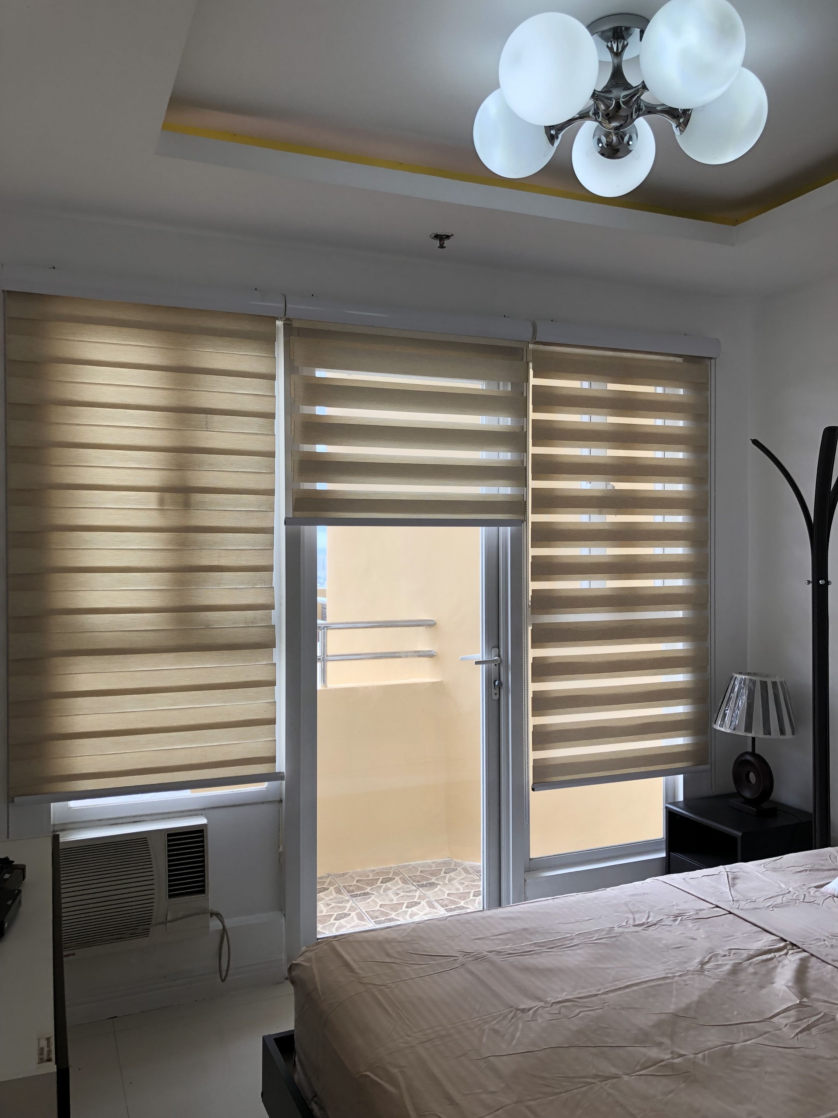 Deluxe Studio, 1 Queen Bed, Pool Access, Bay View | In-room safe, individually furnished, free WiFi, bed sheets