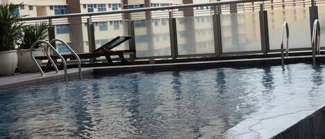 3 piscines couvertes